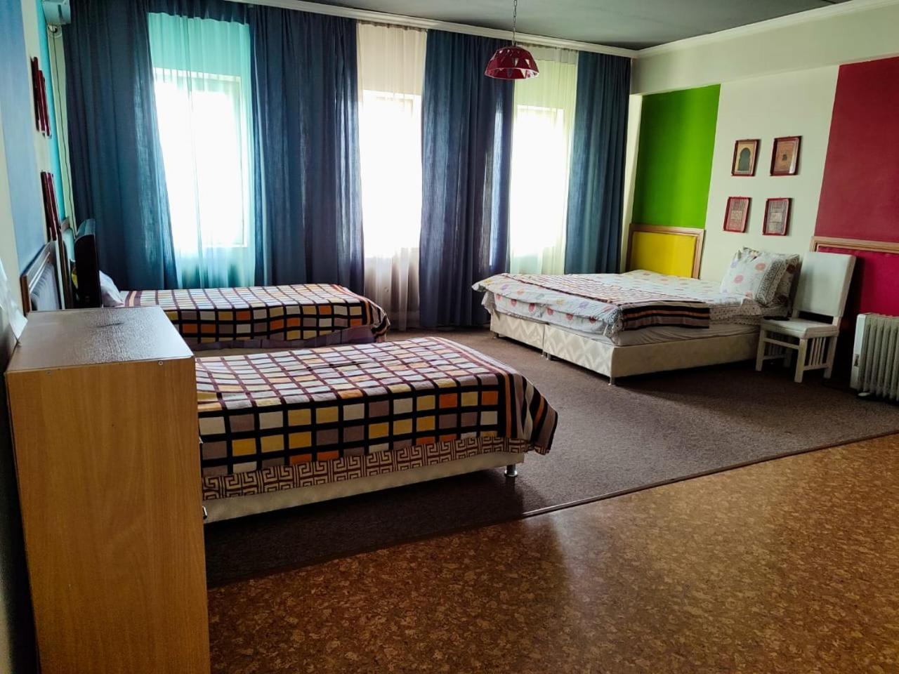Strelets Hotel Bishkek Exterior foto